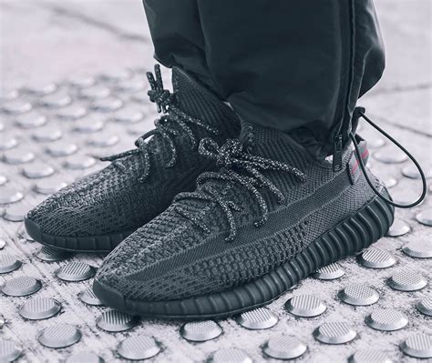 adidas yeezy boost 350 v2 black cheap